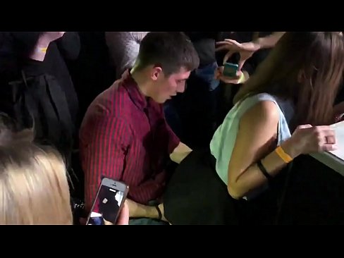 ❤️ በሩስያ የምሽት ክበብ ውስጥ እውነተኛ ወሲብ. የ18 ዓመቷ ሩሲያዊት ልጃገረድ በፊንጢጣ እና በሴት ብልት ውስጥ በምሽት ክበብ ውስጥ ተበዳች። ❤️  በፖርኖ %am.watchhentai.ru